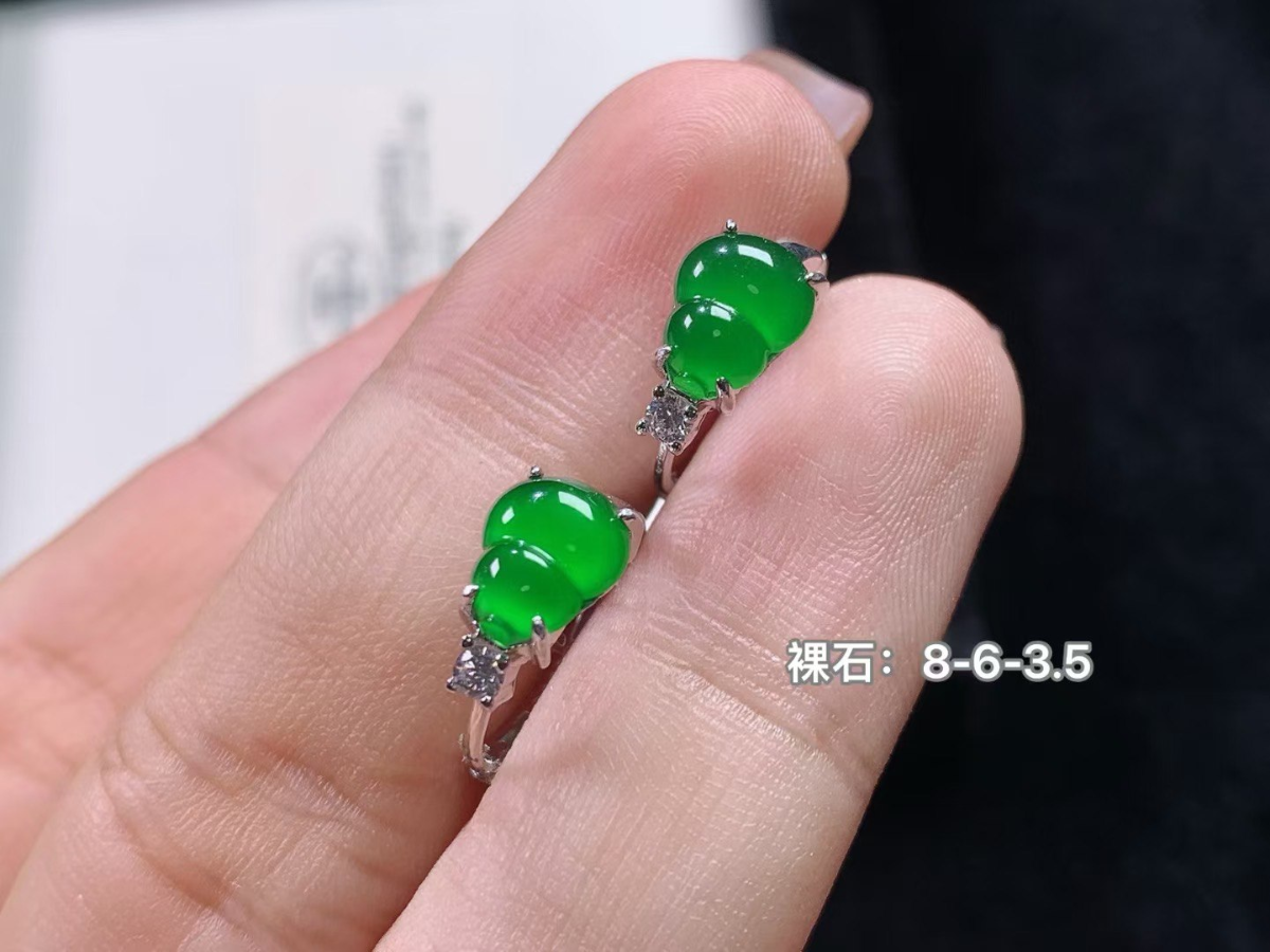 925银·高冰阳绿葫芦 #耳钉