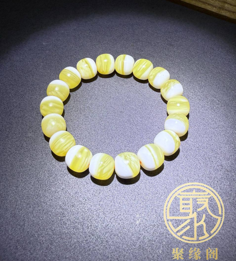 金丝砗磲桶珠手串一条
