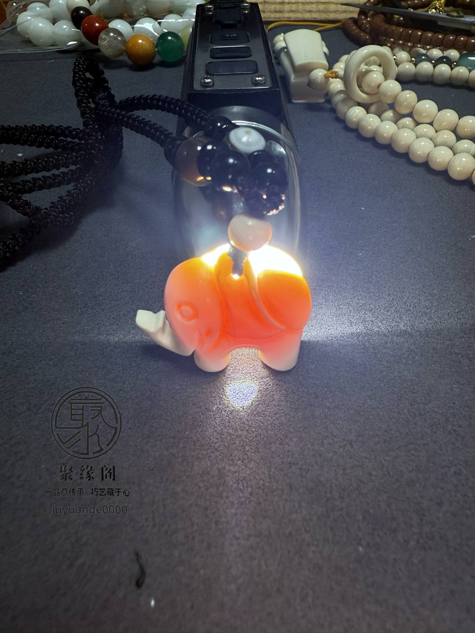 象牙小象挂坠一枚